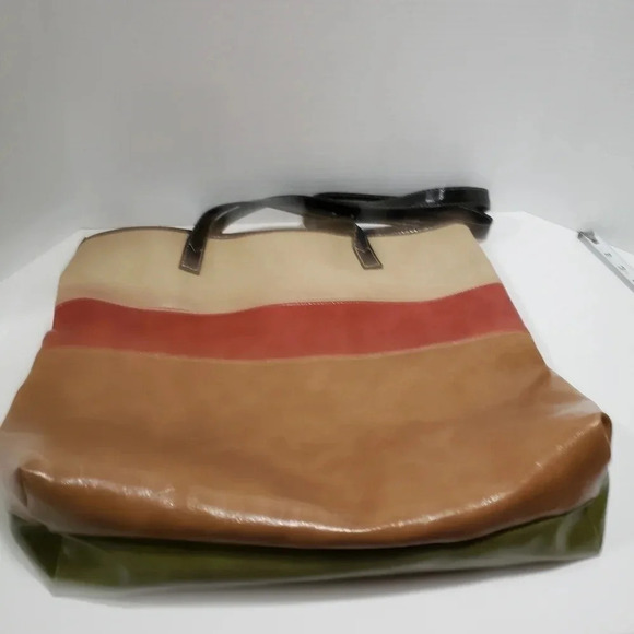 NWT Womans Chocolate New York Tote  Bag,Multi-colored. - Picture 3 of 9